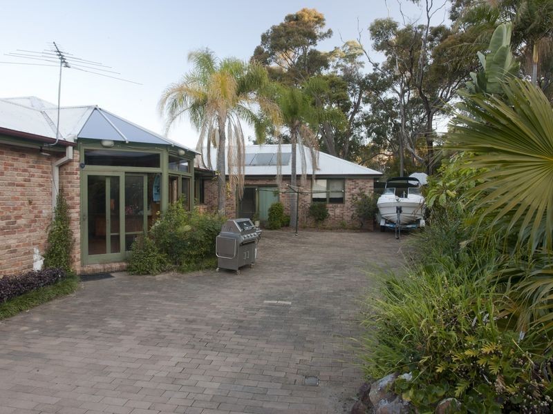 62 Fishing Point Road, Fishing Point NSW 2283