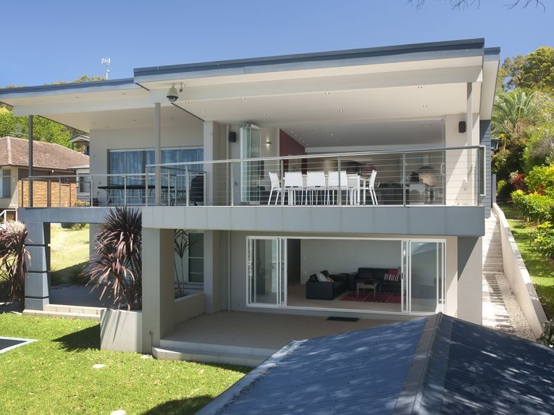 8 Skye Point Road, Coal Point NSW 2283