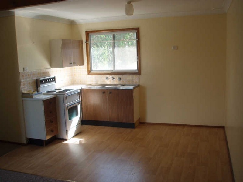 42 Hampstead Way, Rathmines NSW 2283