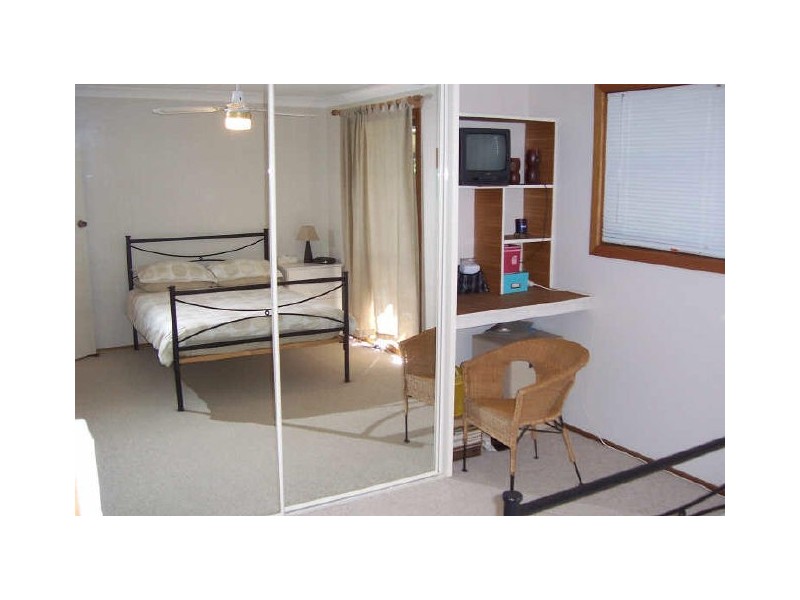 218 Coal Point Road, Coal Point NSW 2283