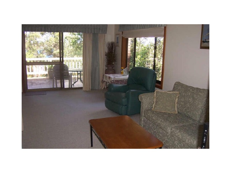218 Coal Point Road, Coal Point NSW 2283