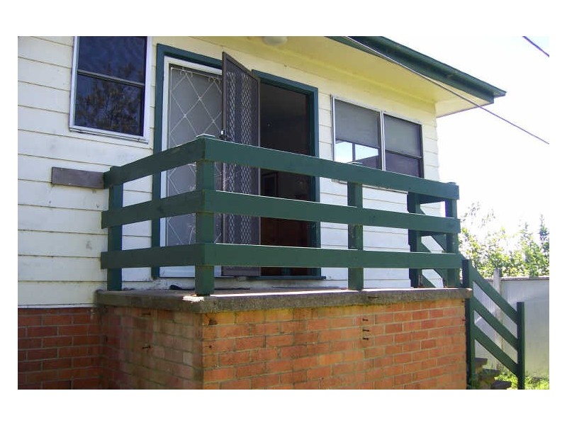 2/2 Watkins Lane, Teralba NSW 2284