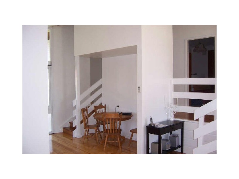 1 Nalya Close, Toronto NSW 2283