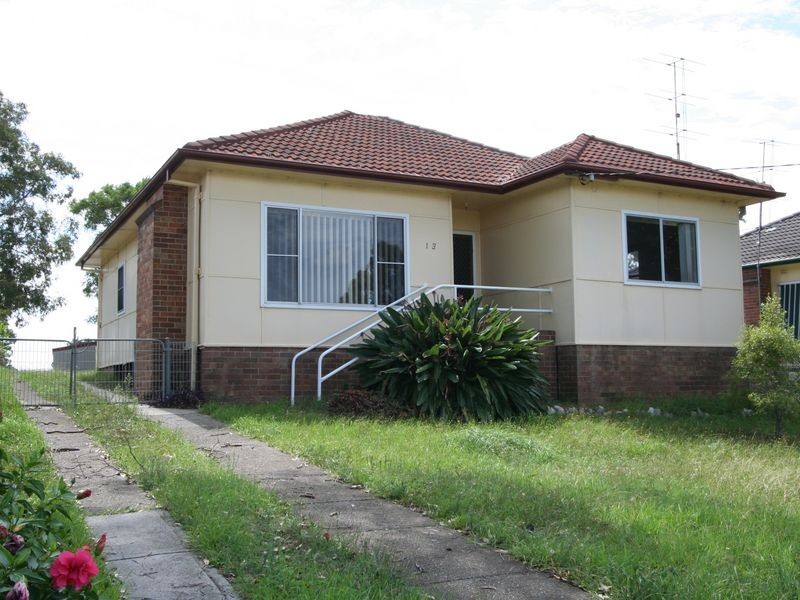 13 Ranclaud Street, Booragul NSW 2284