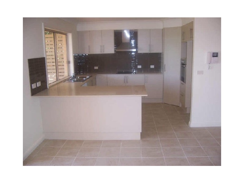 2/15 Sunlight Parade, Fishing Point NSW 2283