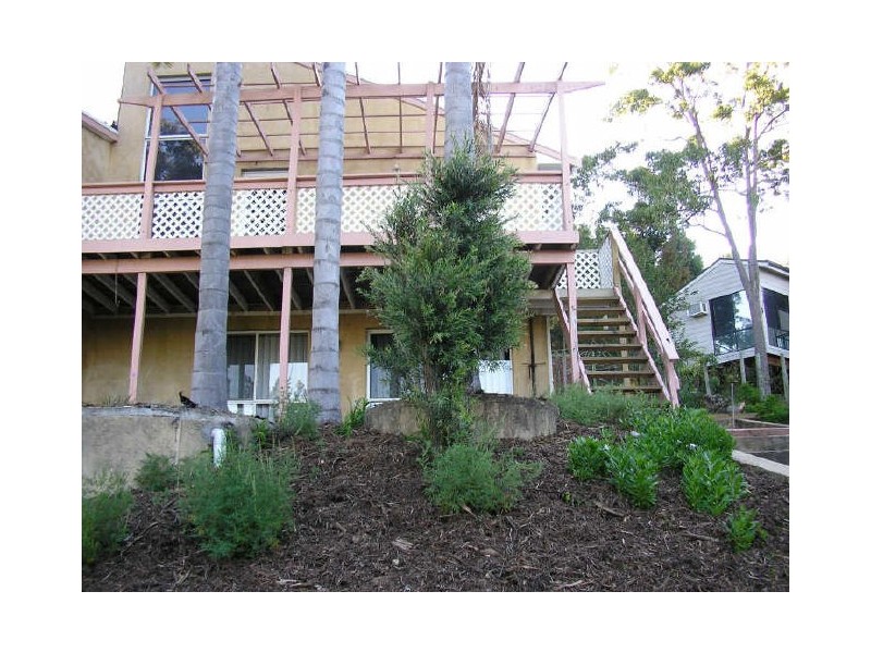 130 Fishing Point Road, Fishing Point NSW 2283