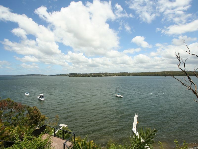 23 Coal Point Road, Coal Point NSW 2283