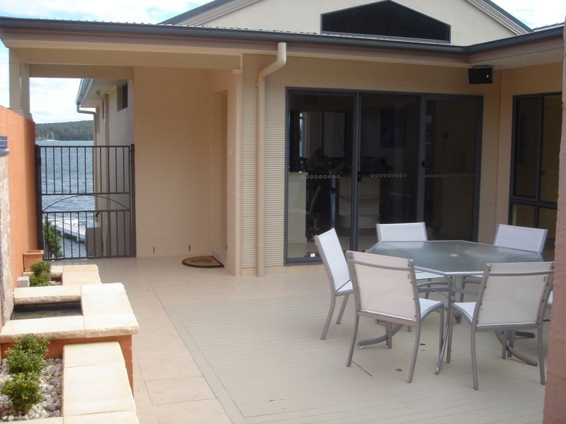 97b Coal Point Road, Coal Point NSW 2283