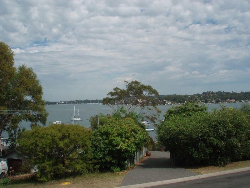52 Alkrington Avenue, Fishing Point NSW 2283