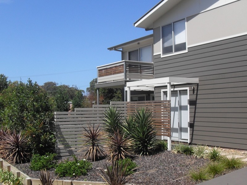 2/118a Watkins Road, Wangi Wangi NSW 2267