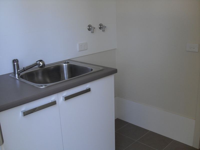 2/118a Watkins Road, Wangi Wangi NSW 2267