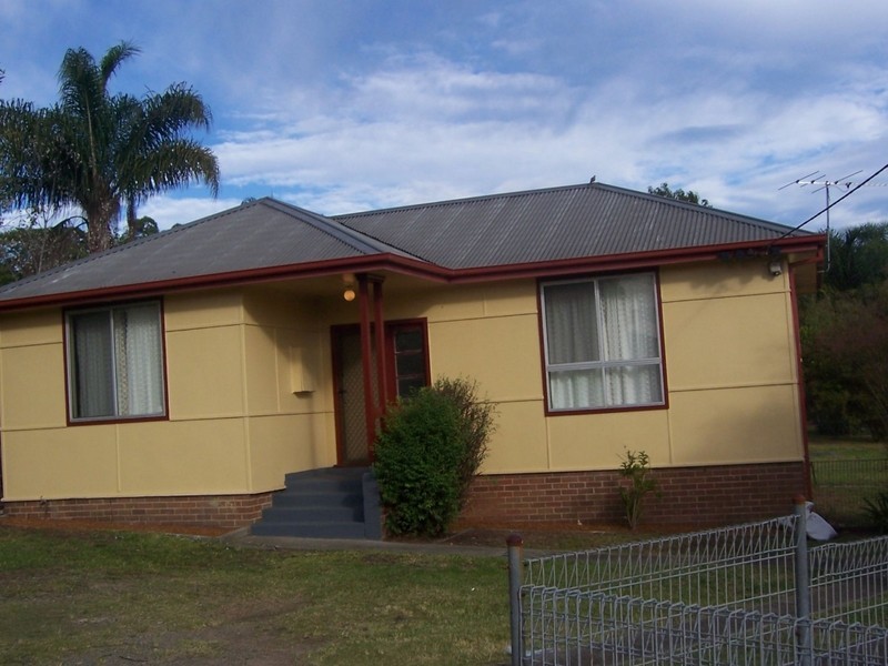 3 Newland Street, Toronto NSW 2283