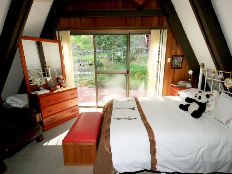 27 Beach Road, Wangi Wangi NSW 2267