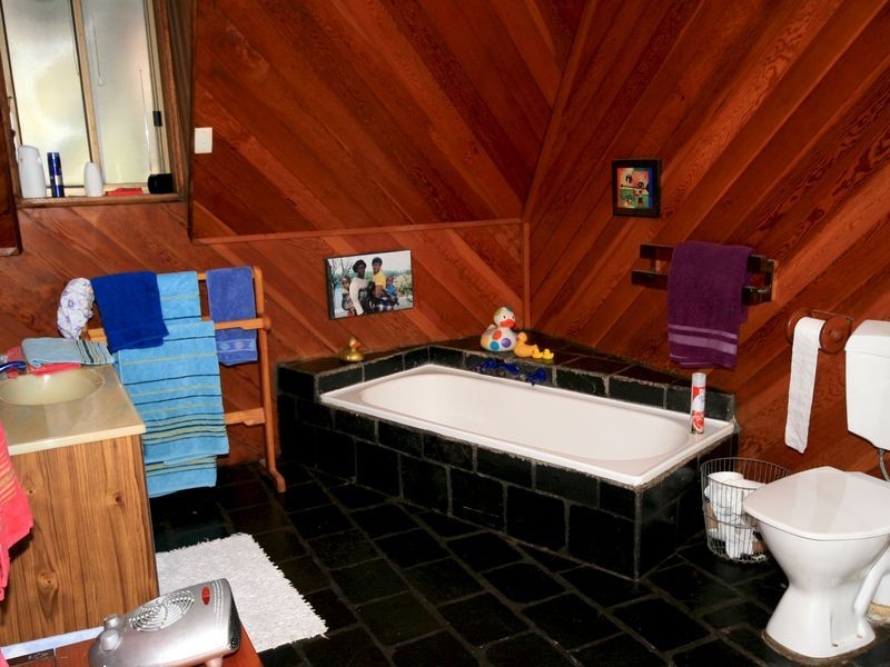 27 Beach Road, Wangi Wangi NSW 2267