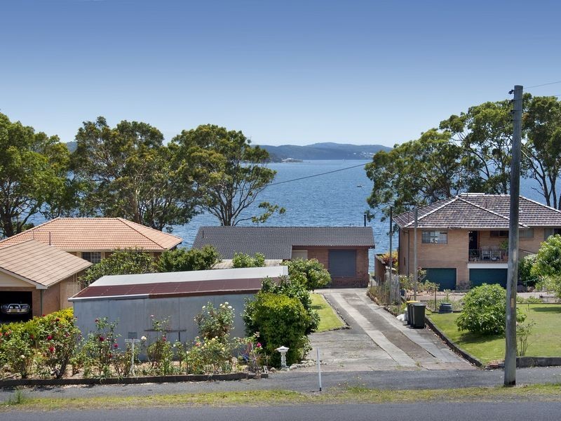 148 Watkins Road, Wangi Wangi NSW 2267