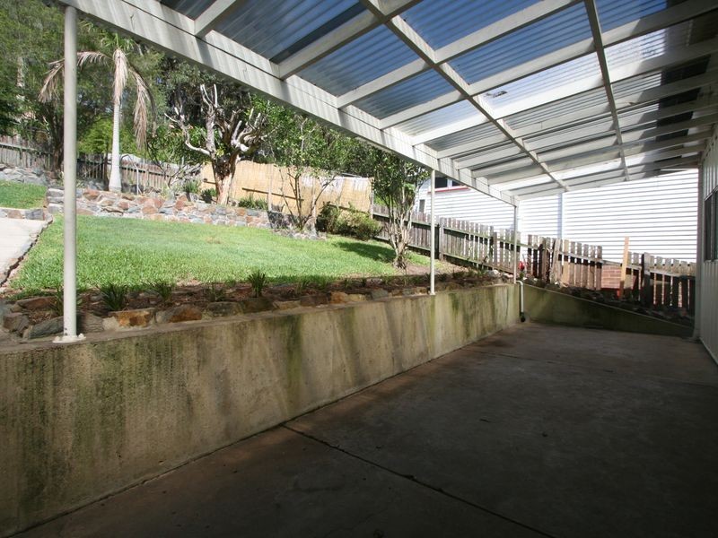 8 Amelia Street, Carey Bay NSW 2283