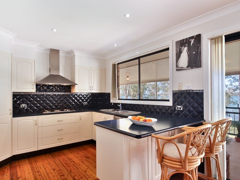 29 Mulwala Drive, Wyee Point NSW 2259