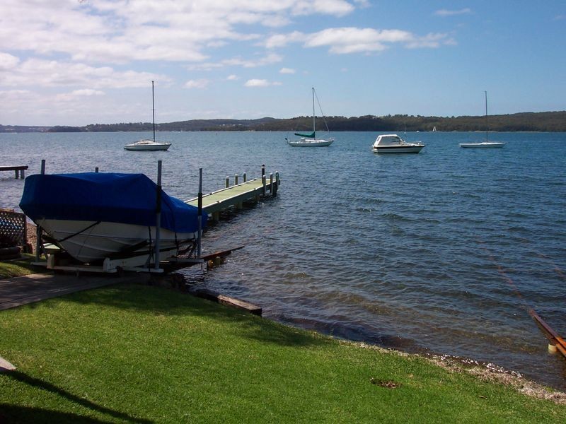 1 Whitelocke Street, Coal Point NSW 2283