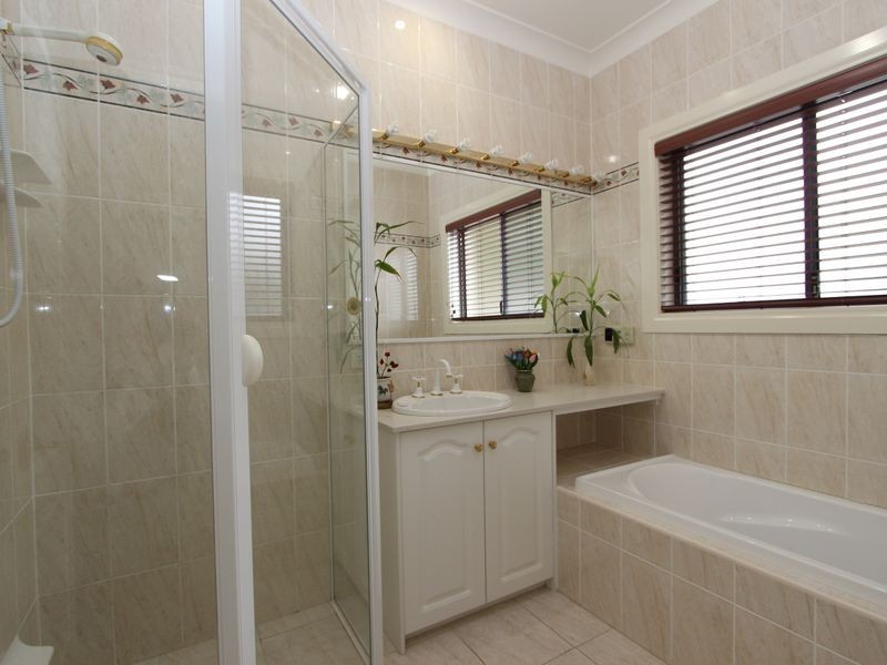 16 Magnolia Court, Toronto NSW 2283