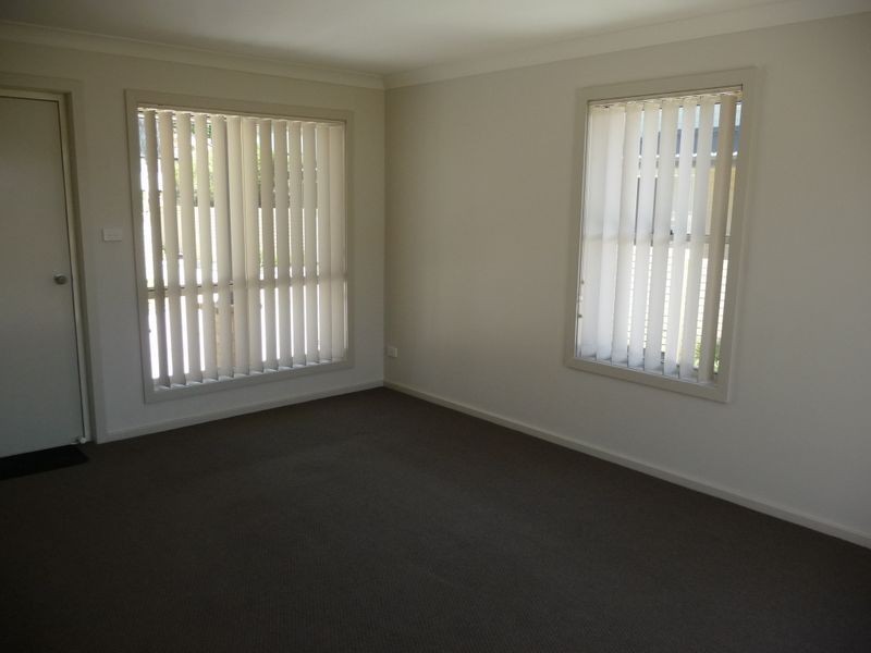 2/60 Thorne Street, Toronto NSW 2283