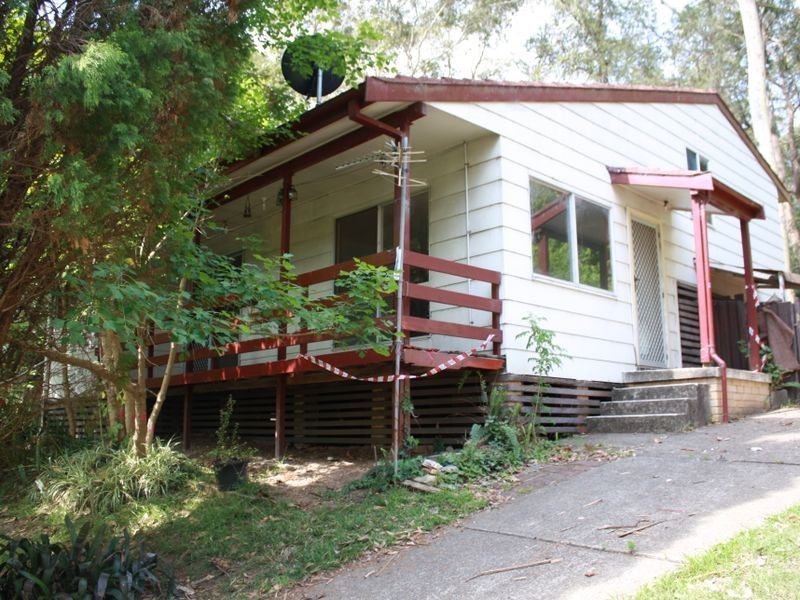 18 Bulkirra Place, Bolton Point NSW 2283