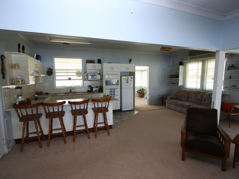 30 Edward Street, Fennell Bay NSW 2283