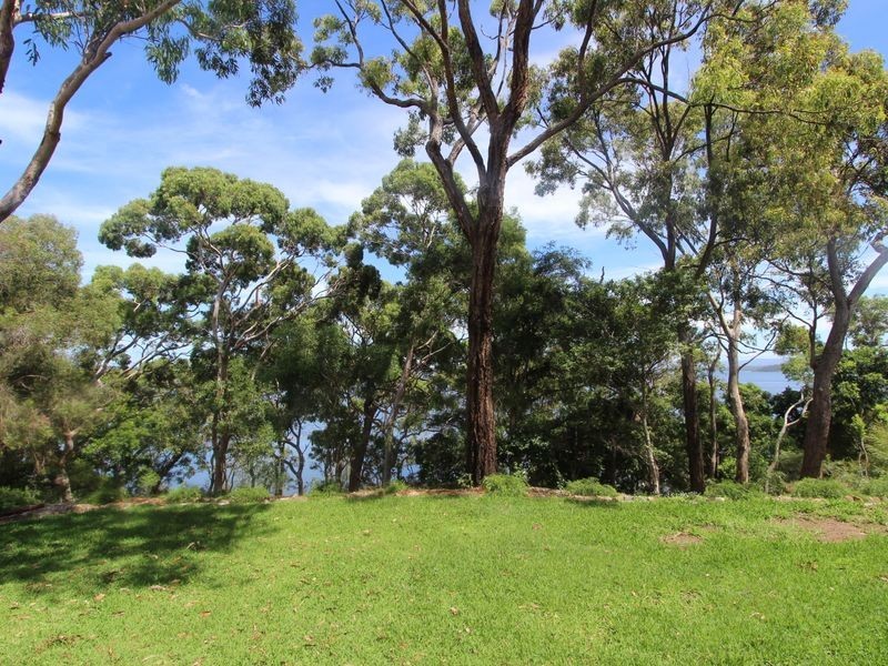 352 Dobell Drive, Wangi Wangi NSW 2267