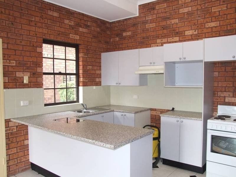 2/271 Excelsior Parade, Toronto NSW 2283