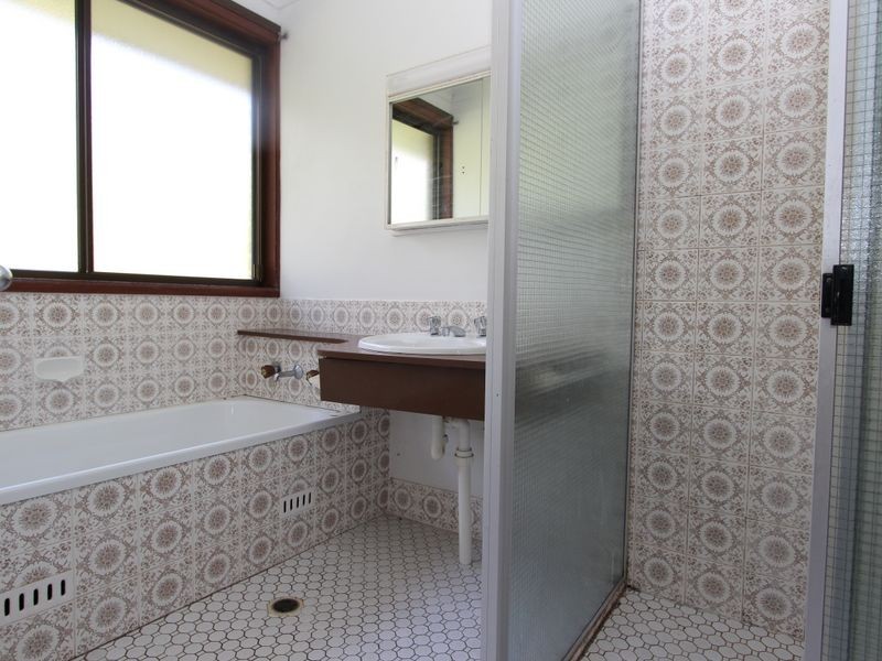 72 Fishing Point Road, Fishing Point NSW 2283