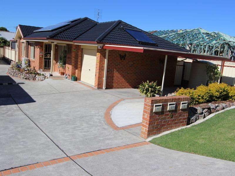 3/4 Bonarius Street, Edgeworth NSW 2285