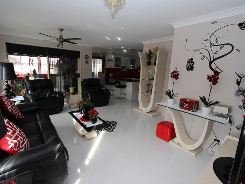 3/4 Bonarius Street, Edgeworth NSW 2285