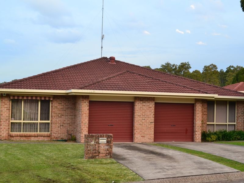 2/4 Pondee Place, Toronto NSW 2283