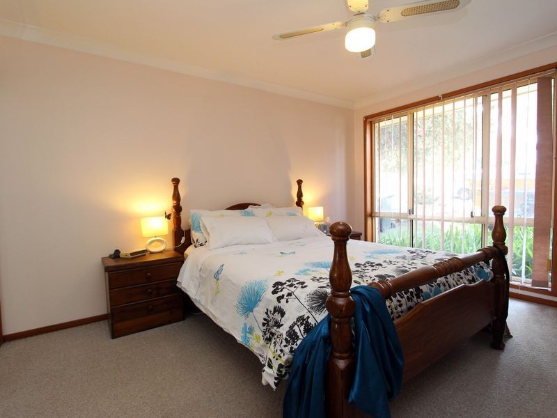 2/4 Pondee Place, Toronto NSW 2283