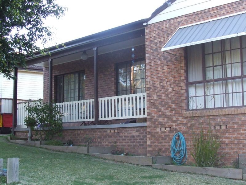 6 Cooper Avenue, Fassifern NSW 2283