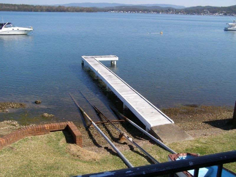 133 Coal Point Road, Coal Point NSW 2283