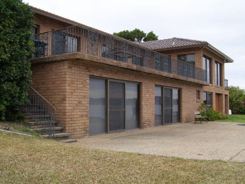 133 Coal Point Road, Coal Point NSW 2283