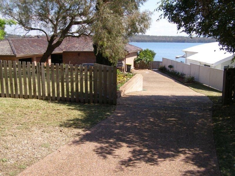 133 Coal Point Road, Coal Point NSW 2283
