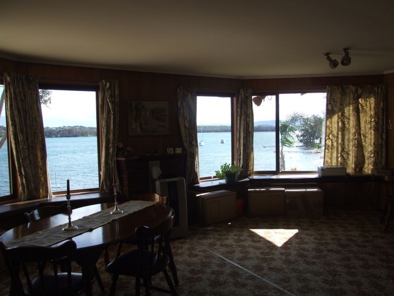 167 Coal Point Road, Coal Point NSW 2283