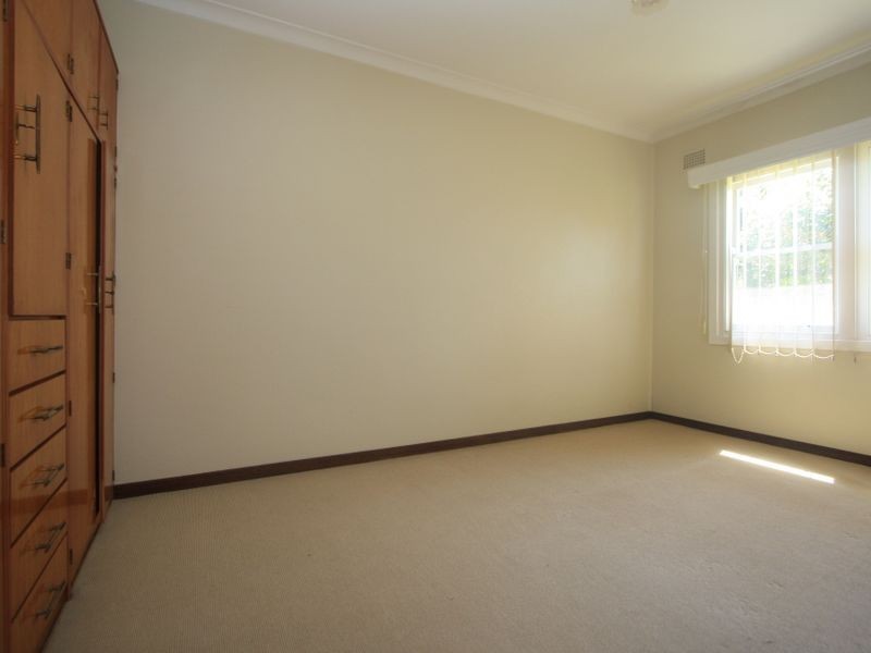 8 Dora Street, Fassifern NSW 2283