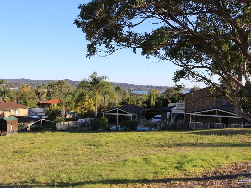 32 Chelston Street, Warners Bay NSW 2282