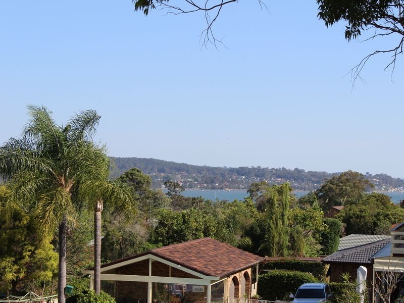 32 Chelston Street, Warners Bay NSW 2282