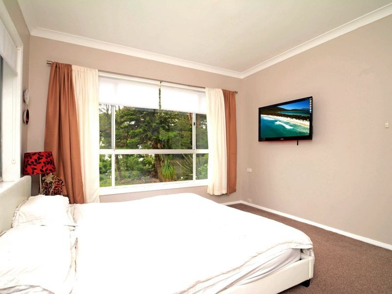 226 Coal Point Road, Coal Point NSW 2283