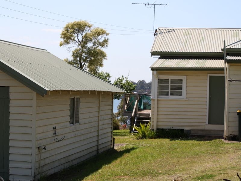 16 The Circlet, Rathmines NSW 2283