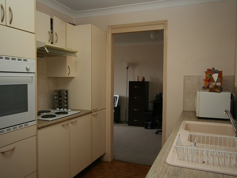 6 Silvereye Close, Bonnells Bay NSW 2264