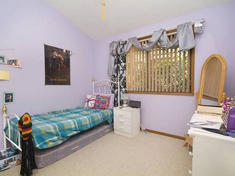 8 Hampton Street, Carey Bay NSW 2283