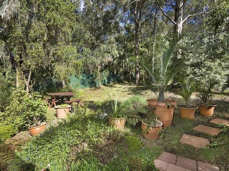8 Hampton Street, Carey Bay NSW 2283
