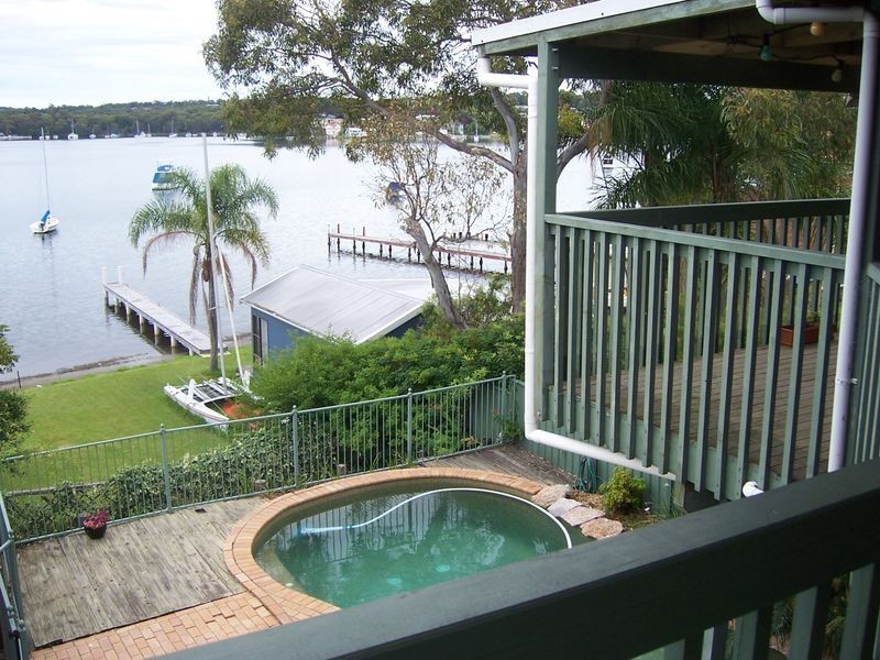 82 Sealand Road, Fishing Point NSW 2283