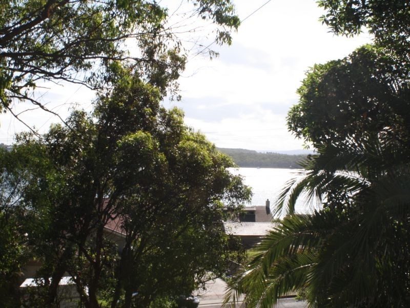 88 Coal Point Road, Coal Point NSW 2283