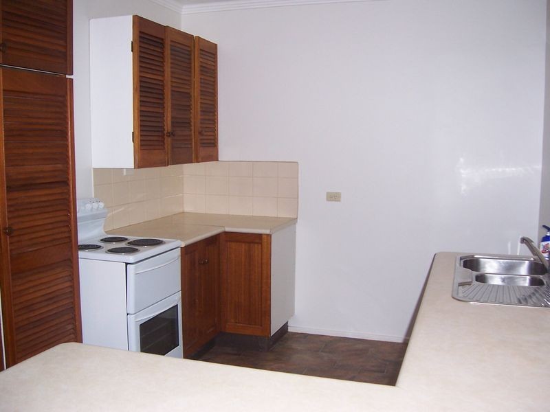 6 Carlisle Row, Fishing Point NSW 2283