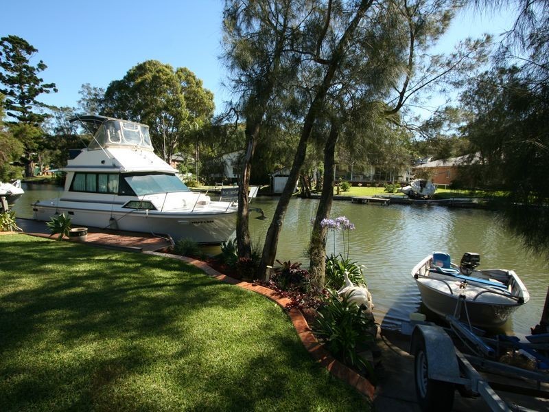 27 Fennell Street, Fassifern NSW 2283